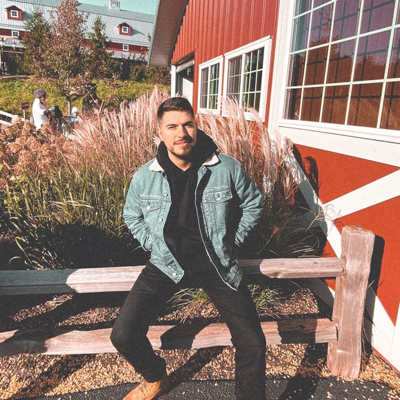 Meet your Posher, Eric - Picture 1 of 1